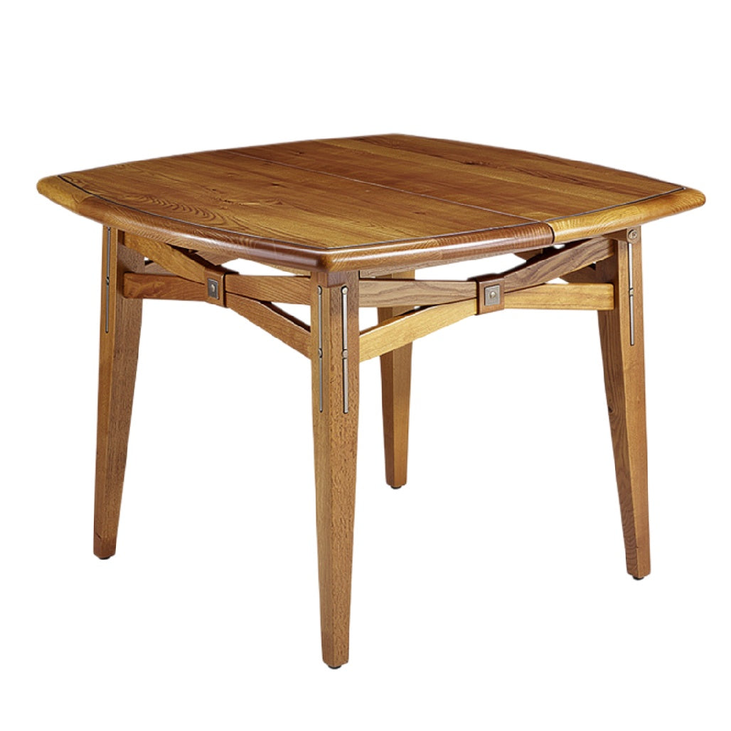 Technische titel: "Vierkante Houten Tafel met Kruisframe"